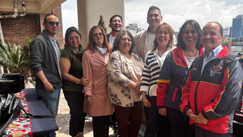 Blanco Foto Simple Marco Estudio De Fotografia Portada Para Facebook 1 1024x577